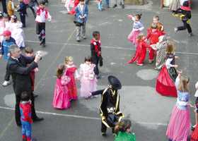 apelcarnaval03__012246300_0926_21032011